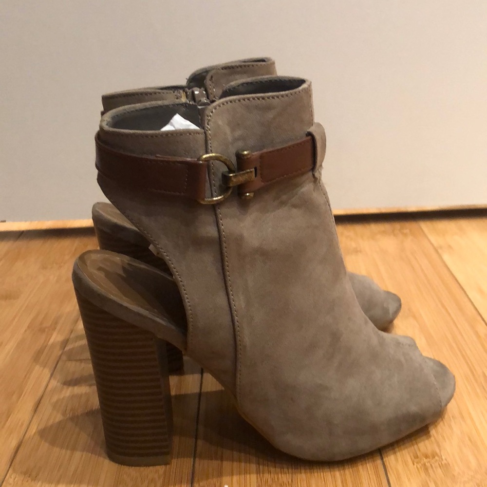 Open toe booties - Picture 4 of 5